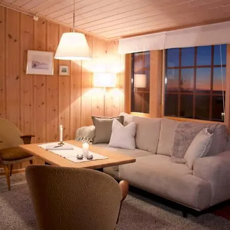 Holiday home Koselig Familiehytte Pa Romasen *